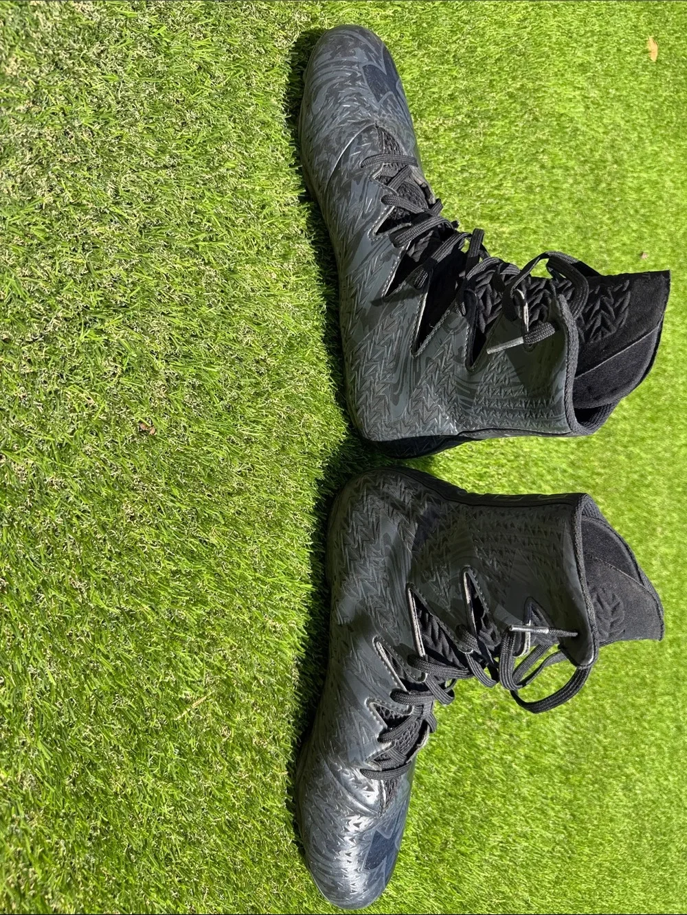 Under Armour Men’s Black and Gray High-Top Athletic Cleats